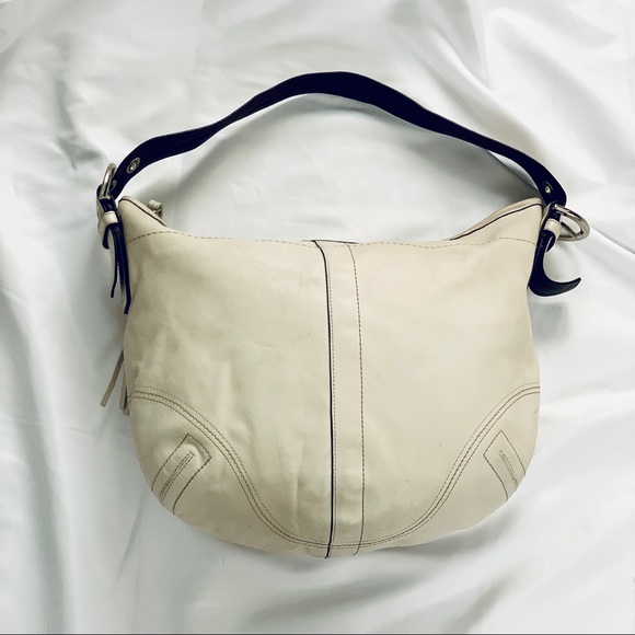 s-l400.jpg Coach Vintage Hobo White Shoulder Bag